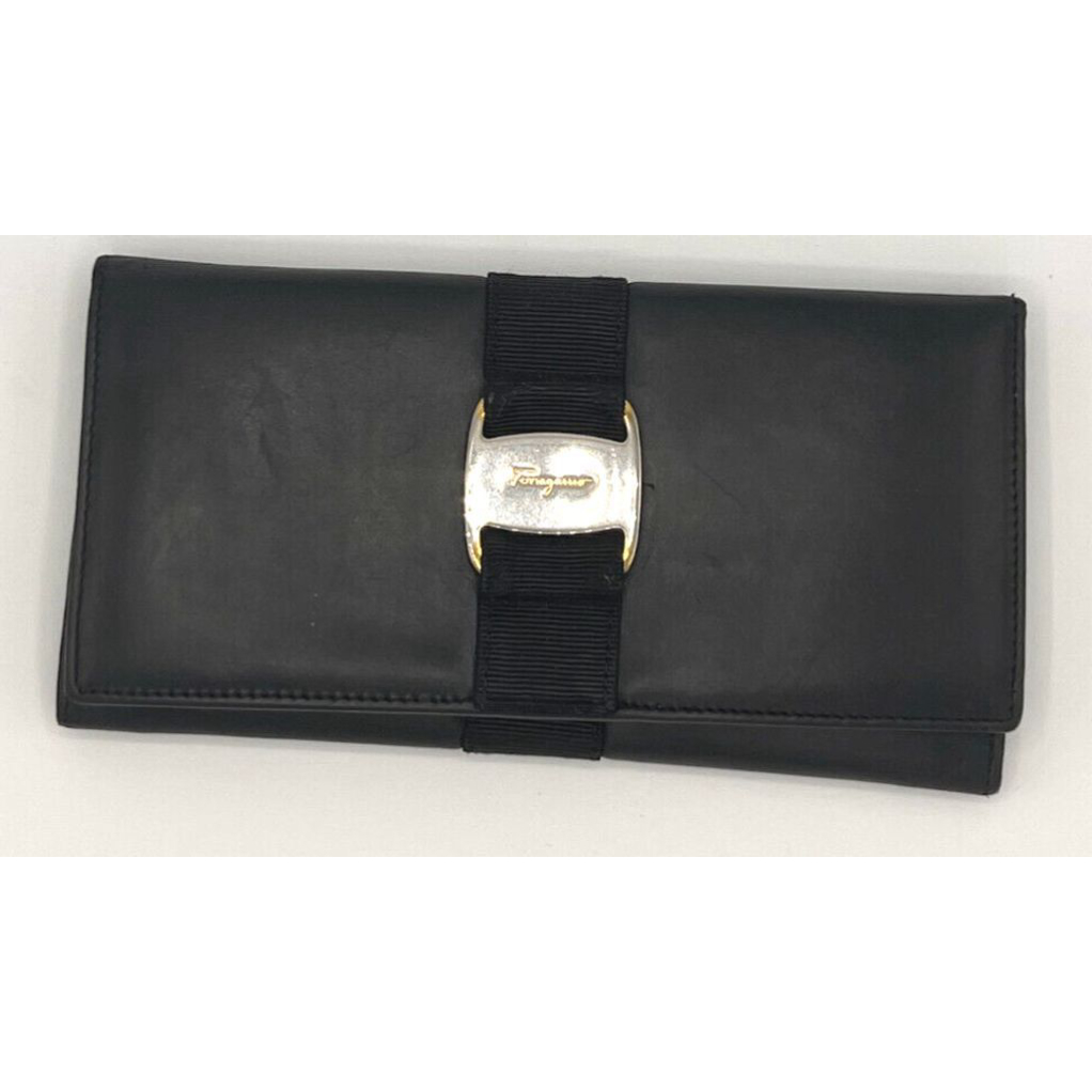 Salvatore Ferragamo Long Wallet Vera Black Gold Leather Authentic